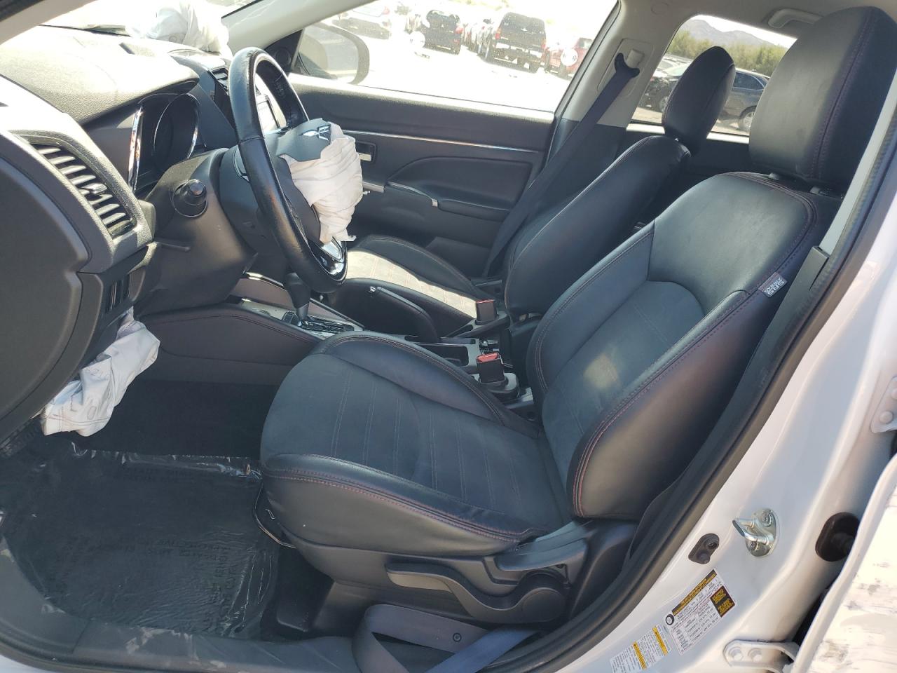 MITSUBISHI OUTLANDER ES