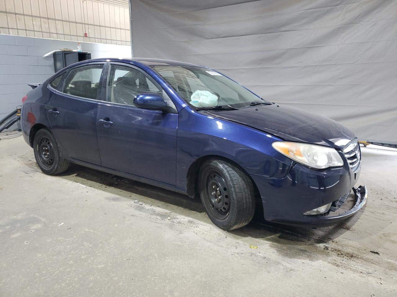 HYUNDAI ELANTRA BLUE