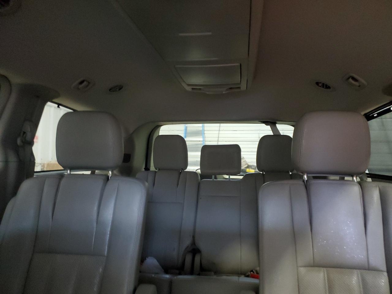 CHRYSLER TOWN & COUNTRY TOURING L