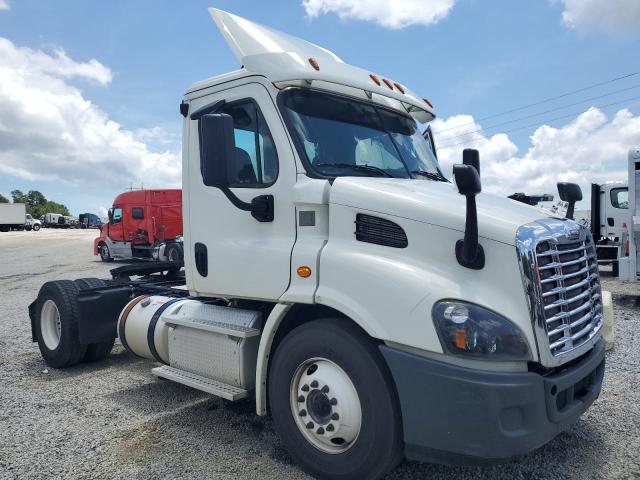 Global Auto Auctions: 2017 FREIGHTLINER CASCADIA 1