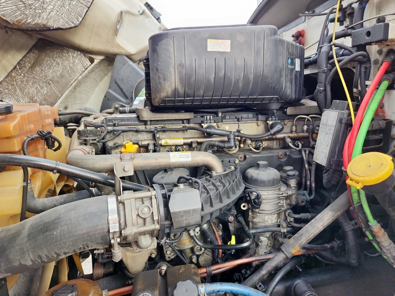 Lot #3291594923 2016 WESTERN STAR/AUTO CAR 5700 XE