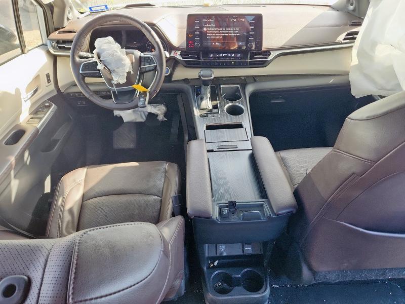 2022 TOYOTA SIENNA LIM 5TDERKEC4NS092955