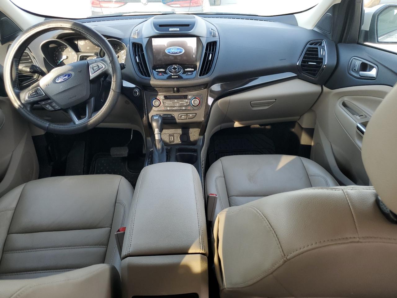 FORD ESCAPE TITANIUM