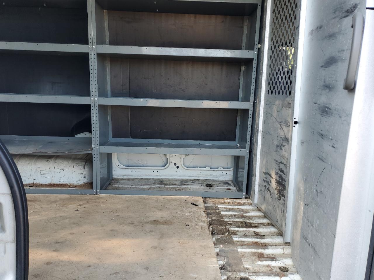 NISSAN NV2500 2500 S