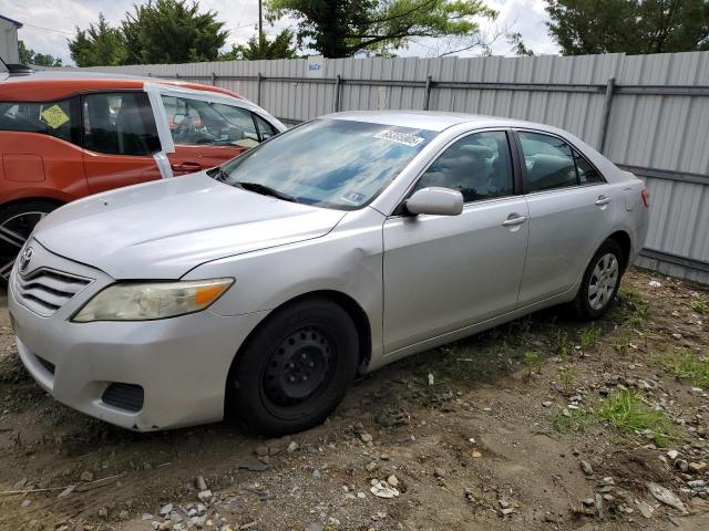 TOYOTA CAMRY BASE