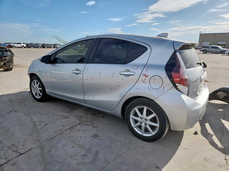 2016 TOYOTA PRIUS C JTDKDTB34G1121821