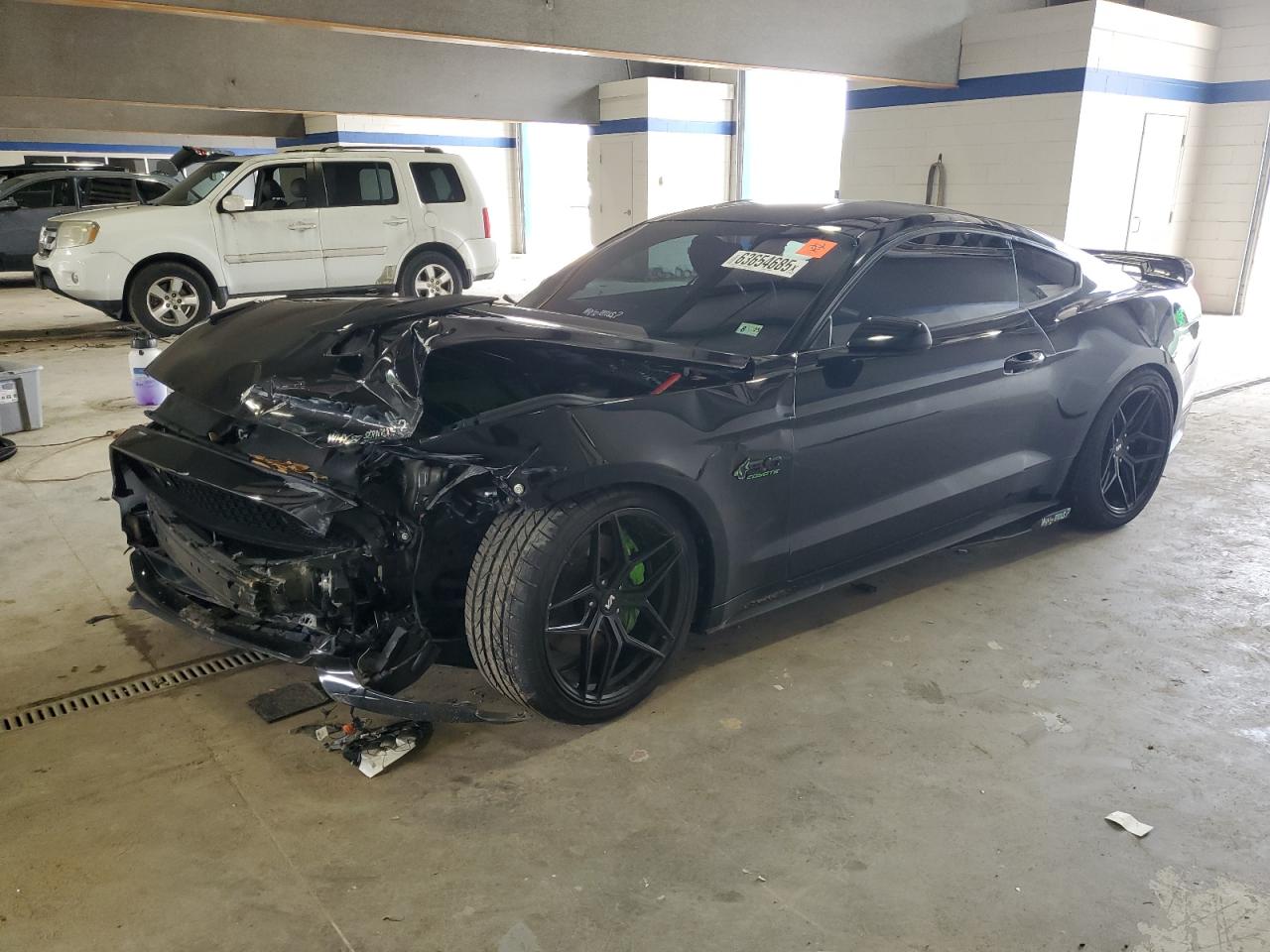 FORD MUSTANG GT