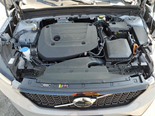 2024 VOLVO XC40 PLUS YV4L12UL1R2379678
