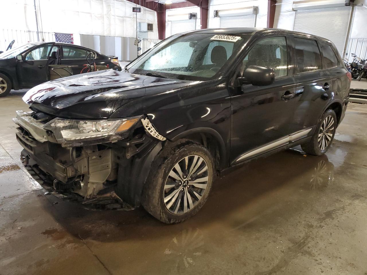 MITSUBISHI OUTLANDER SE