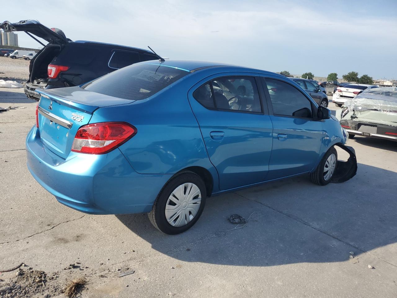 MITSUBISHI MIRAGE G4 ES