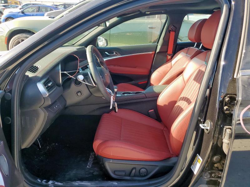 2025 GENESIS G70 BASE KMTG34SC8SU148950