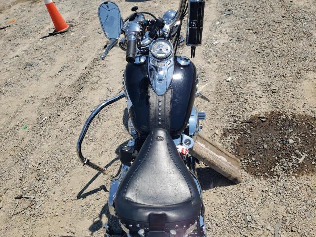 2011 HARLEY-DAVIDSON FLSTC 1HD1BW518BB043042