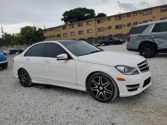 Vin: wddgf5hb8ea946418, lot: 63118305, mercedes-benz c-class 350 20144
