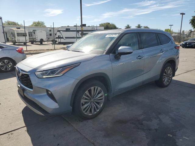 TOYOTA HIGHLANDER