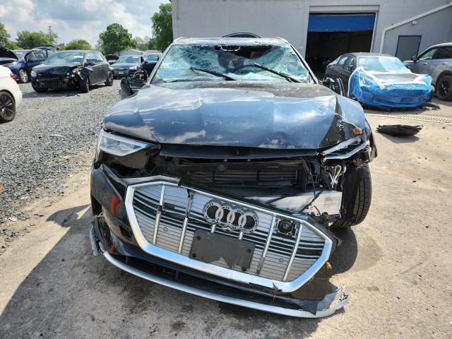 2019 AUDI E-TRON PRE WA1LAAGE2KB009902