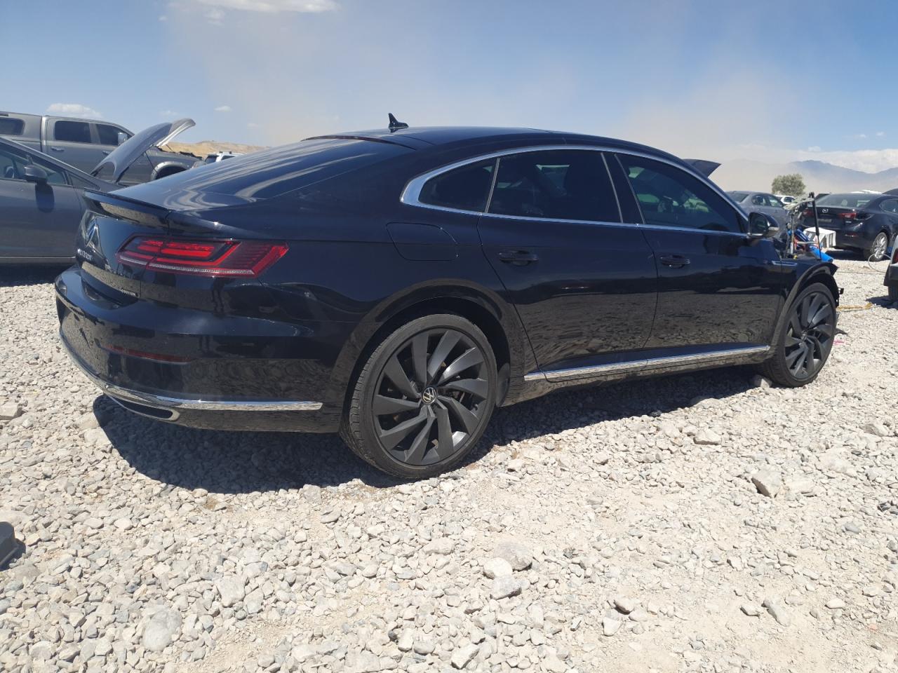 VOLKSWAGEN ARTEON SEL R-LINE