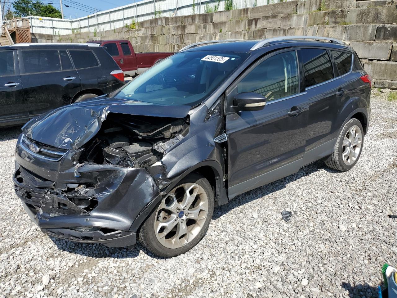  Salvage Ford Escape