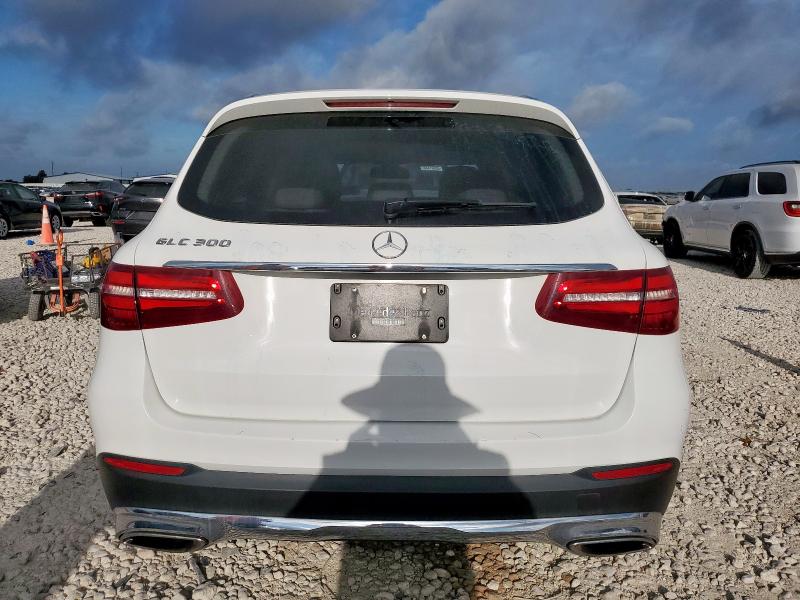 2018 MERCEDES-BENZ GLC 300 WDC0G4JB7JV097554