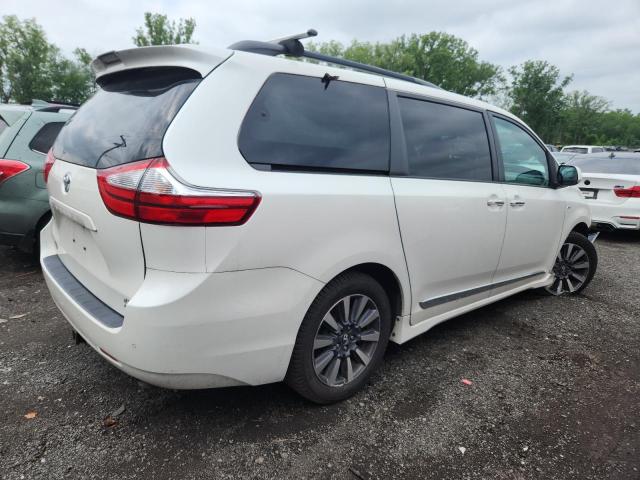 2018 TOYOTA SIENNA XLE - 5TDDZ3DC6JS194075
