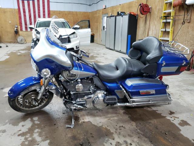 2009 HARLEY-DAVIDSON FLHTCU - 1HD1FC41X9Y618768