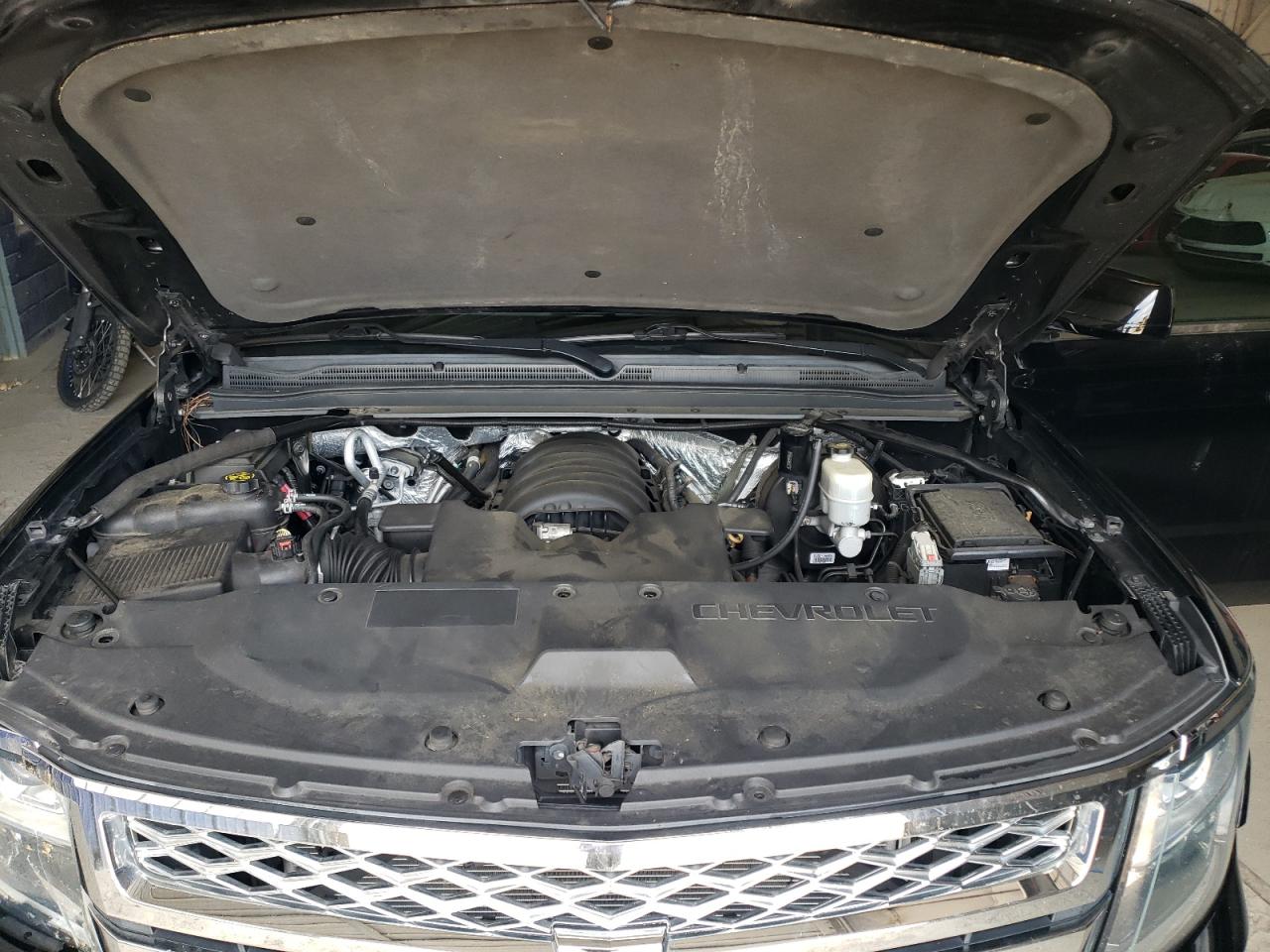 CHEVROLET TAHOE K1500 LS