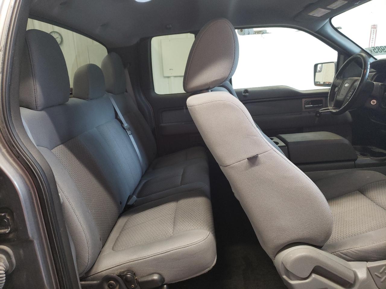 FORD F-150 SUPER CAB