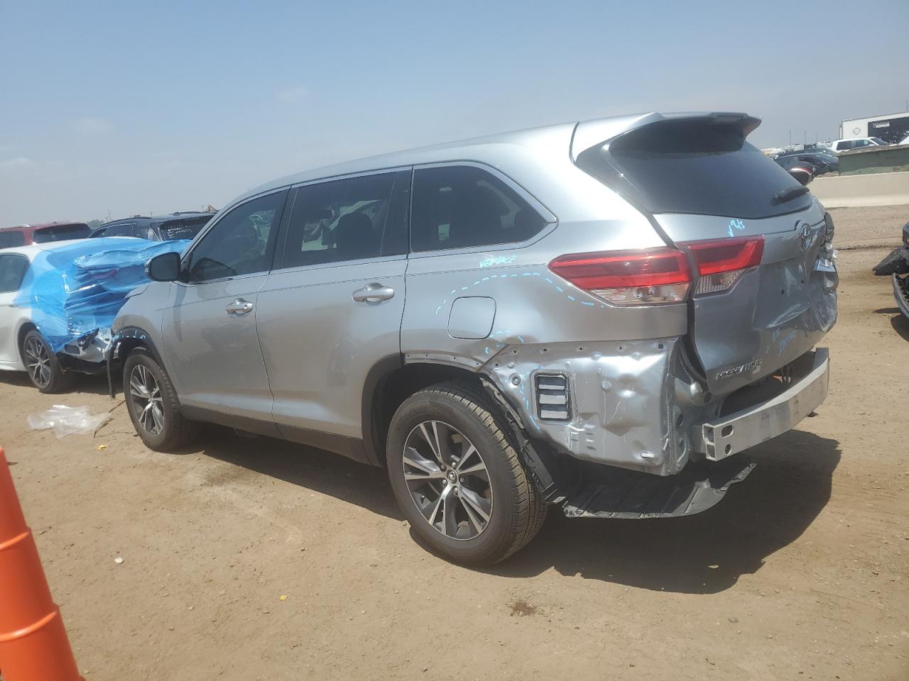 TOYOTA HIGHLANDER LE