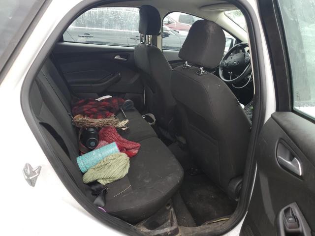 2015 FORD FOCUS SE 1FADP3K27FL295107