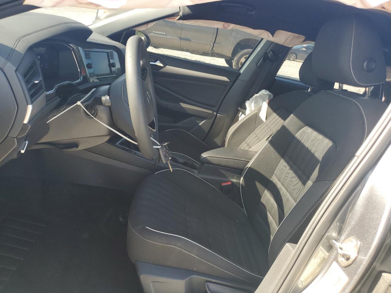 VOLKSWAGEN JETTA SPORT