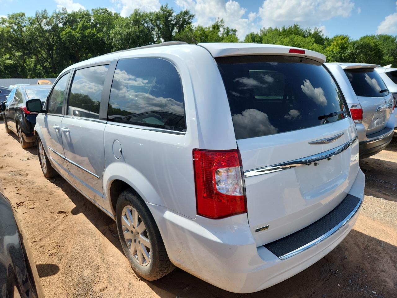 CHRYSLER TOWN & COUNTRY TOURING