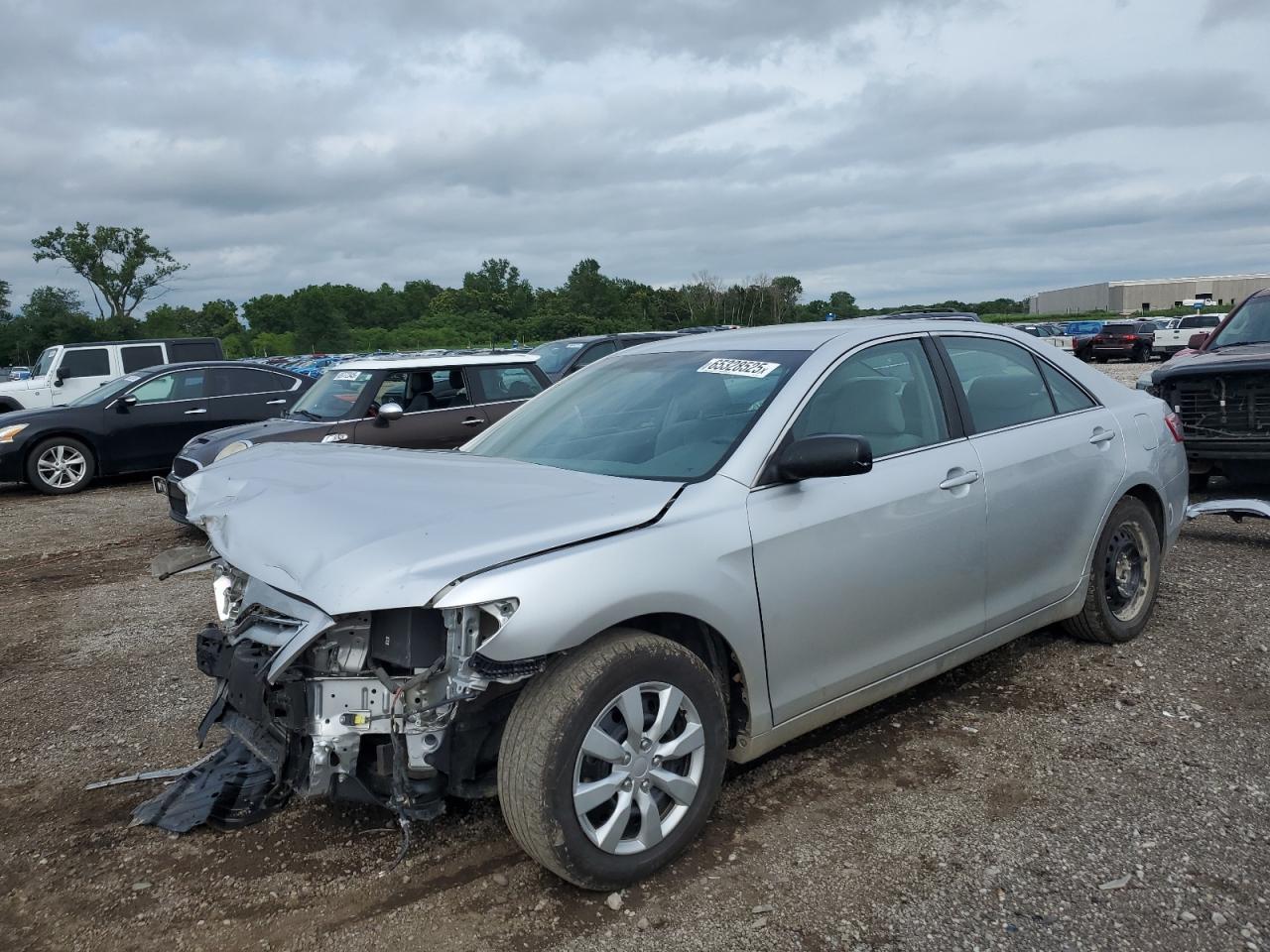 TOYOTA CAMRY BASE