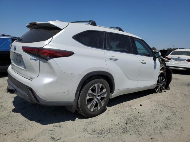 2022 TOYOTA HIGHLANDER - 5TDHBRCH9NS560669