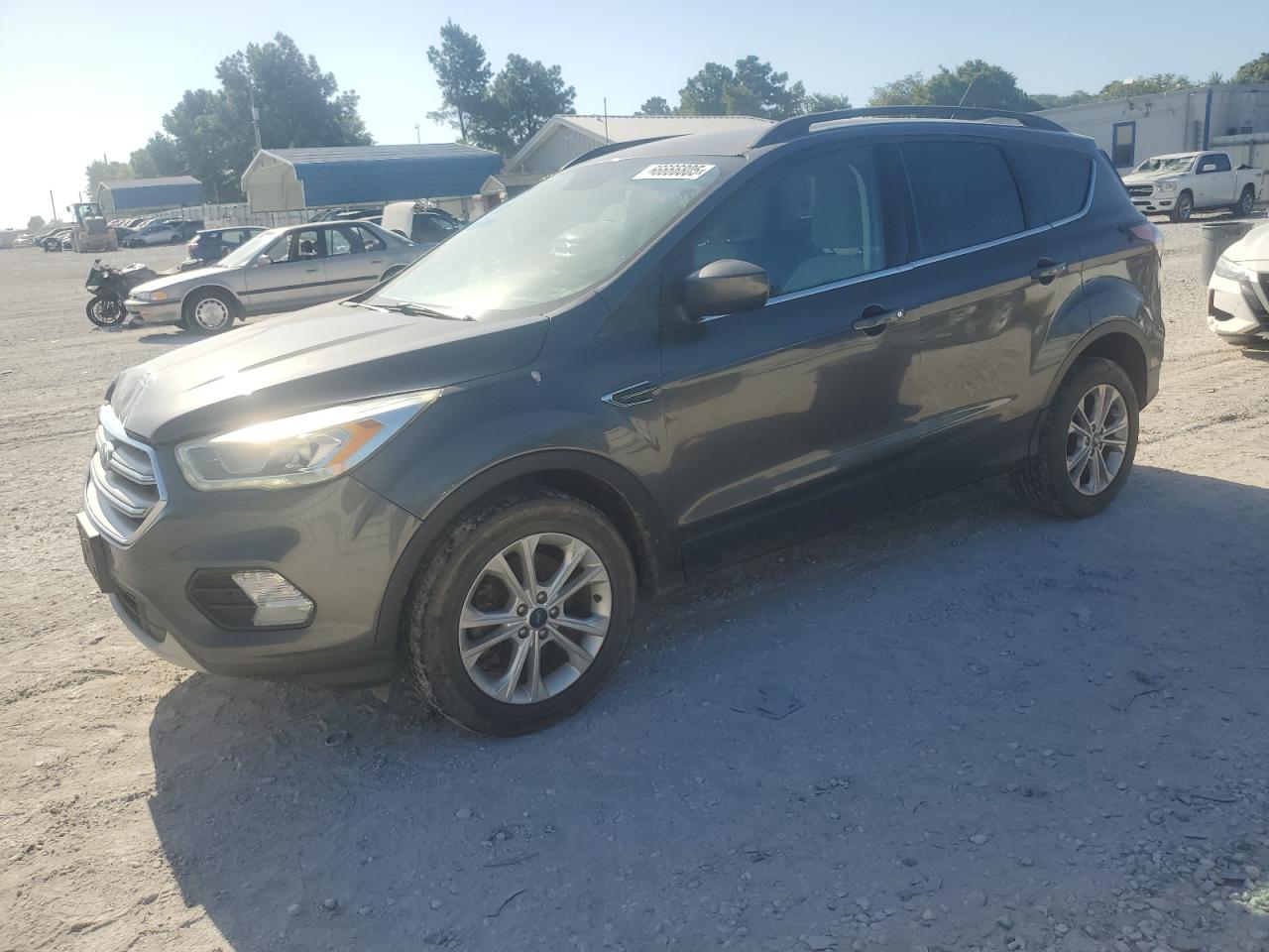 Lot #3301820428 2017 FORD ESCAPE SE