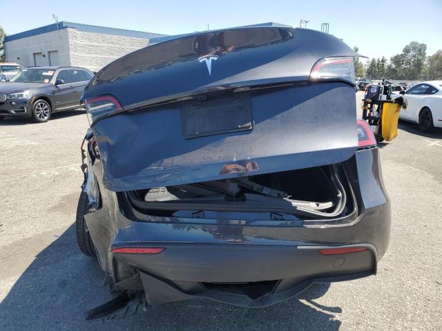 2025 TESLA MODEL Y 7SAYGDED8SF227106