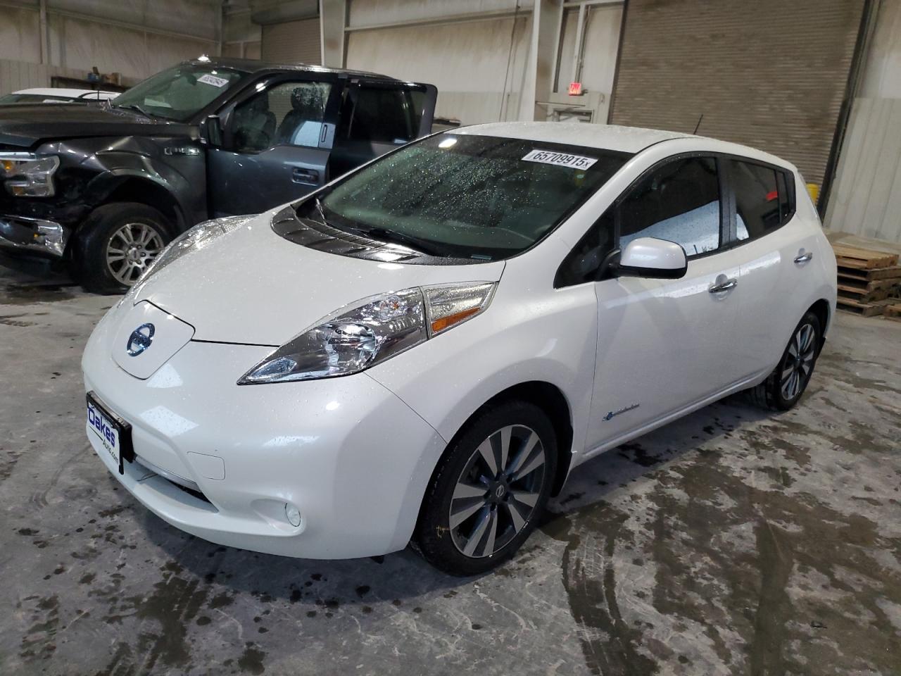 NISSAN LEAF S