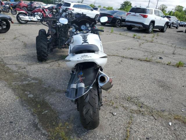 2002 SUZUKI GSX-R600 JS1GN7BA222106028
