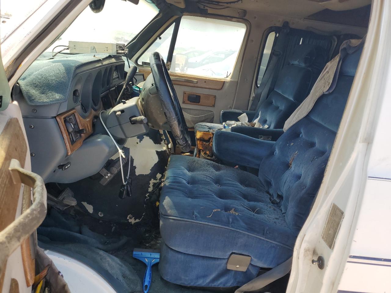 Lot #3256753131 1996 DODGE RAM VAN B2