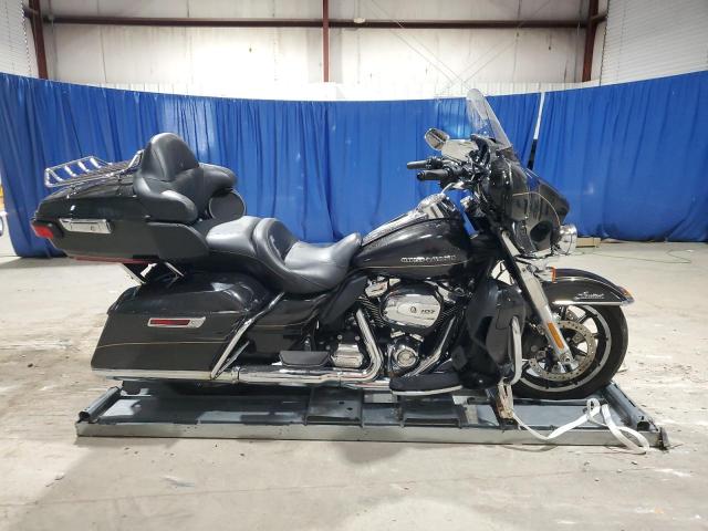 2017 HARLEY-DAVIDSON FLHTK ULTR 1HD1KED10HB654106
