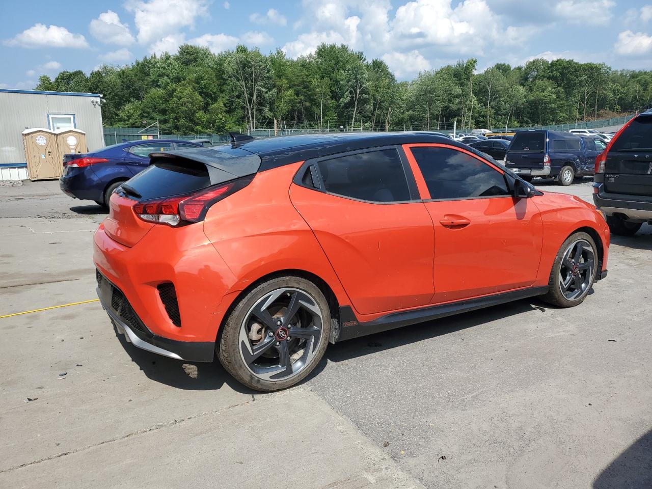 HYUNDAI VELOSTER TURBO