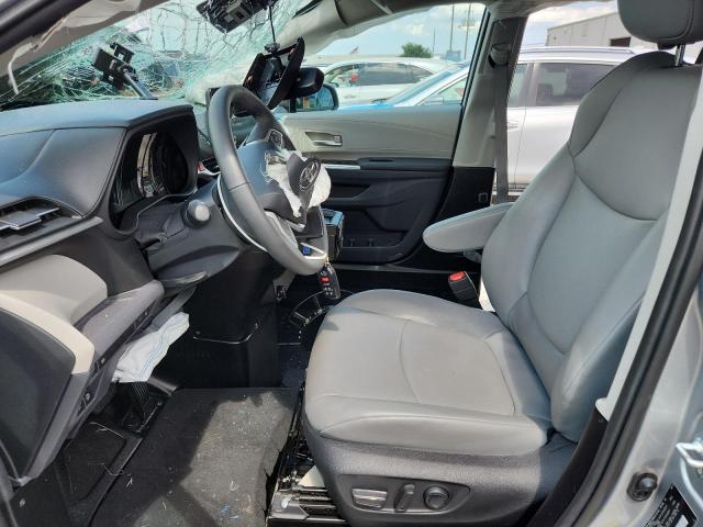 2022 TOYOTA SIENNA XLE 5TDYRKEC7NS129090