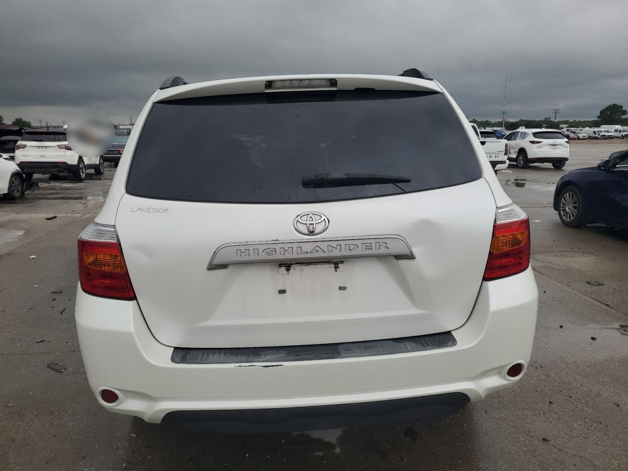 TOYOTA HIGHLANDER