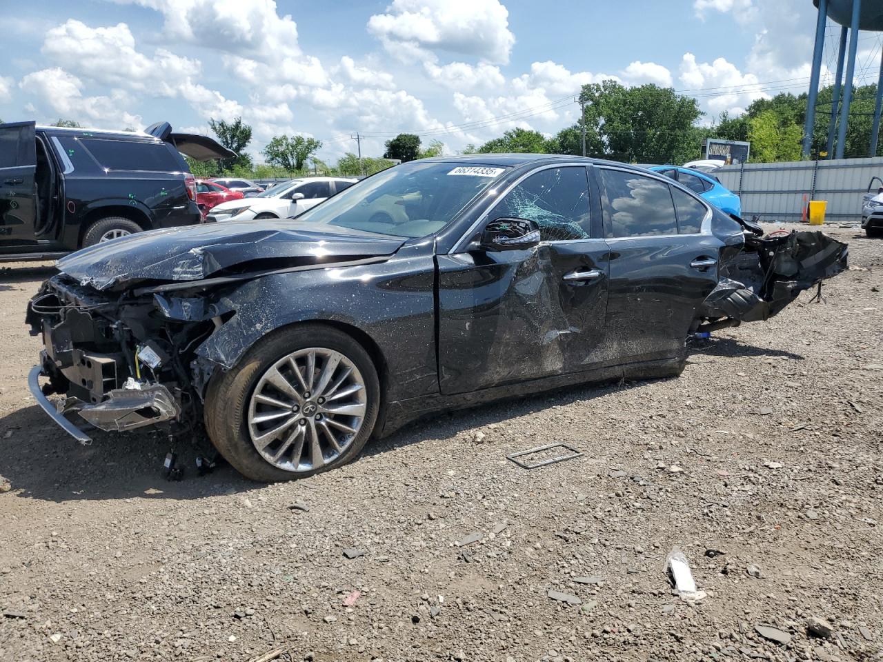 INFINITI Q50 LUXE