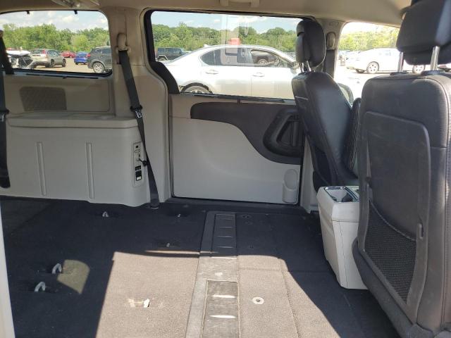 2016 CHRYSLER TOWN & COU 2C4RC1BG4GR247973