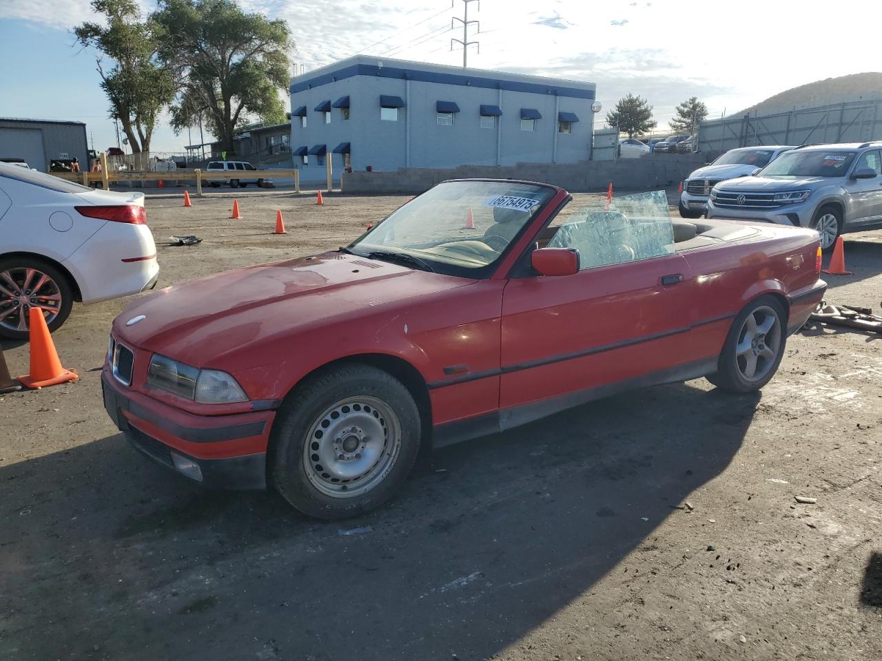Lot #3302987599 1995 BMW 325 IC AUT