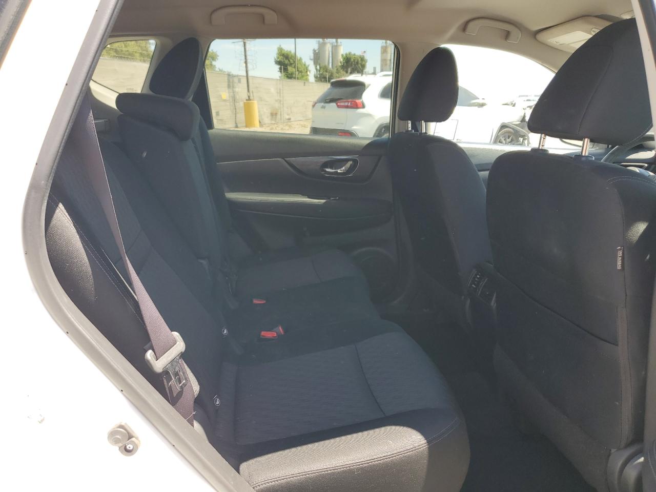 Nissan Rogue s 2018