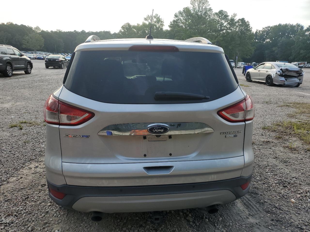 FORD ESCAPE TITANIUM