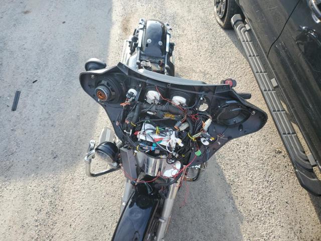 2011 HARLEY-DAVIDSON FLHX 1HD1KBM1XBB665636