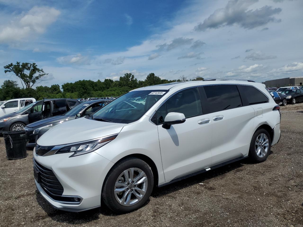 TOYOTA SIENNA LIMITED