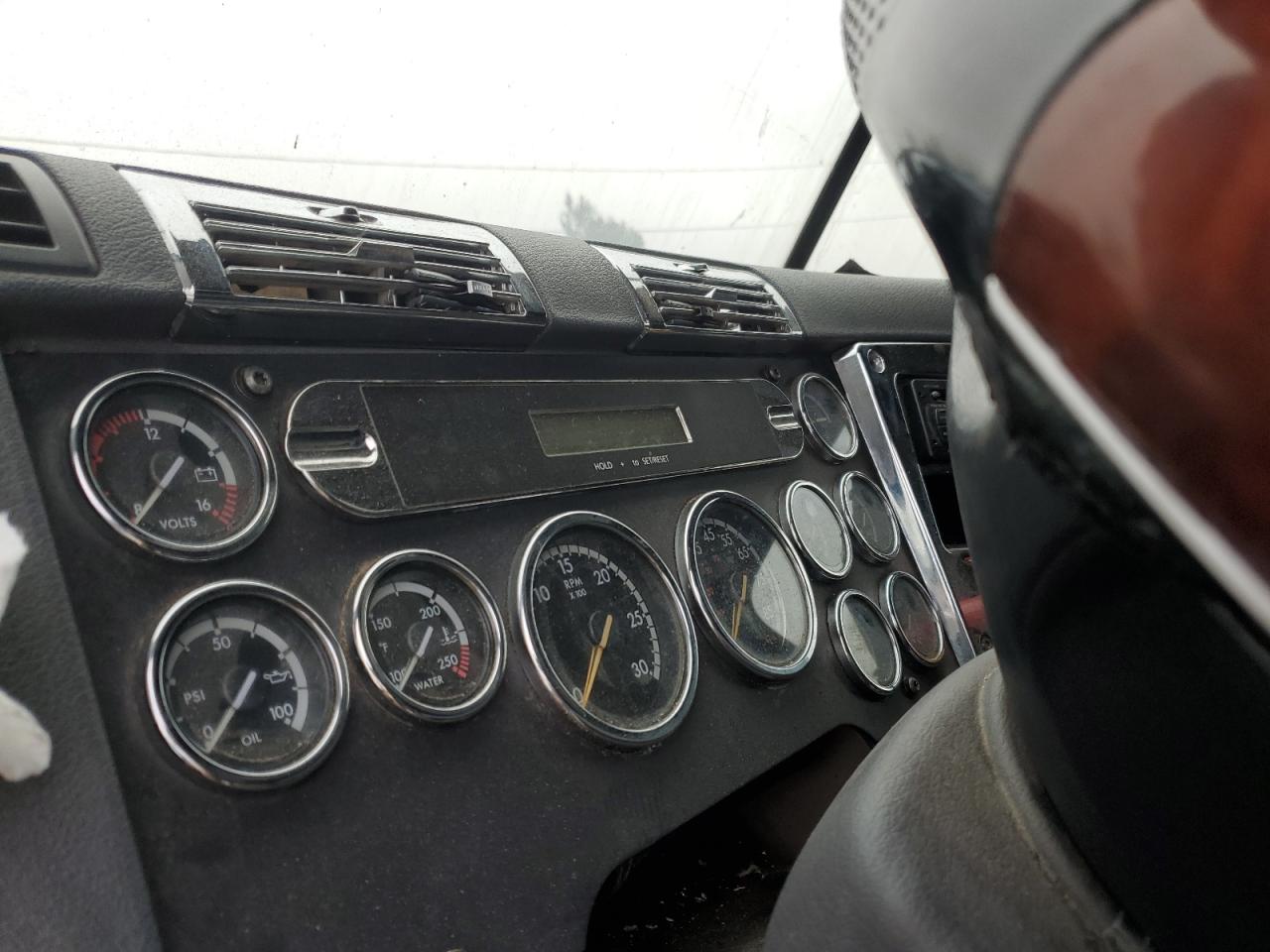 Lot #3208772289 2013 FREIGHTLINER CASCADIA 1