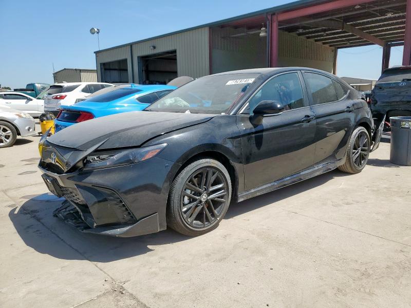 TOYOTA CAMRY XSE